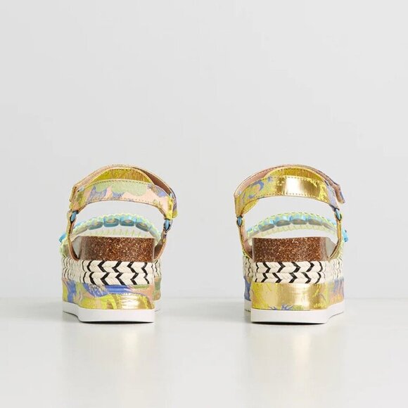 Betsey Johnson Tovaa Wedge Sandal 6 - Picture 2 of 15